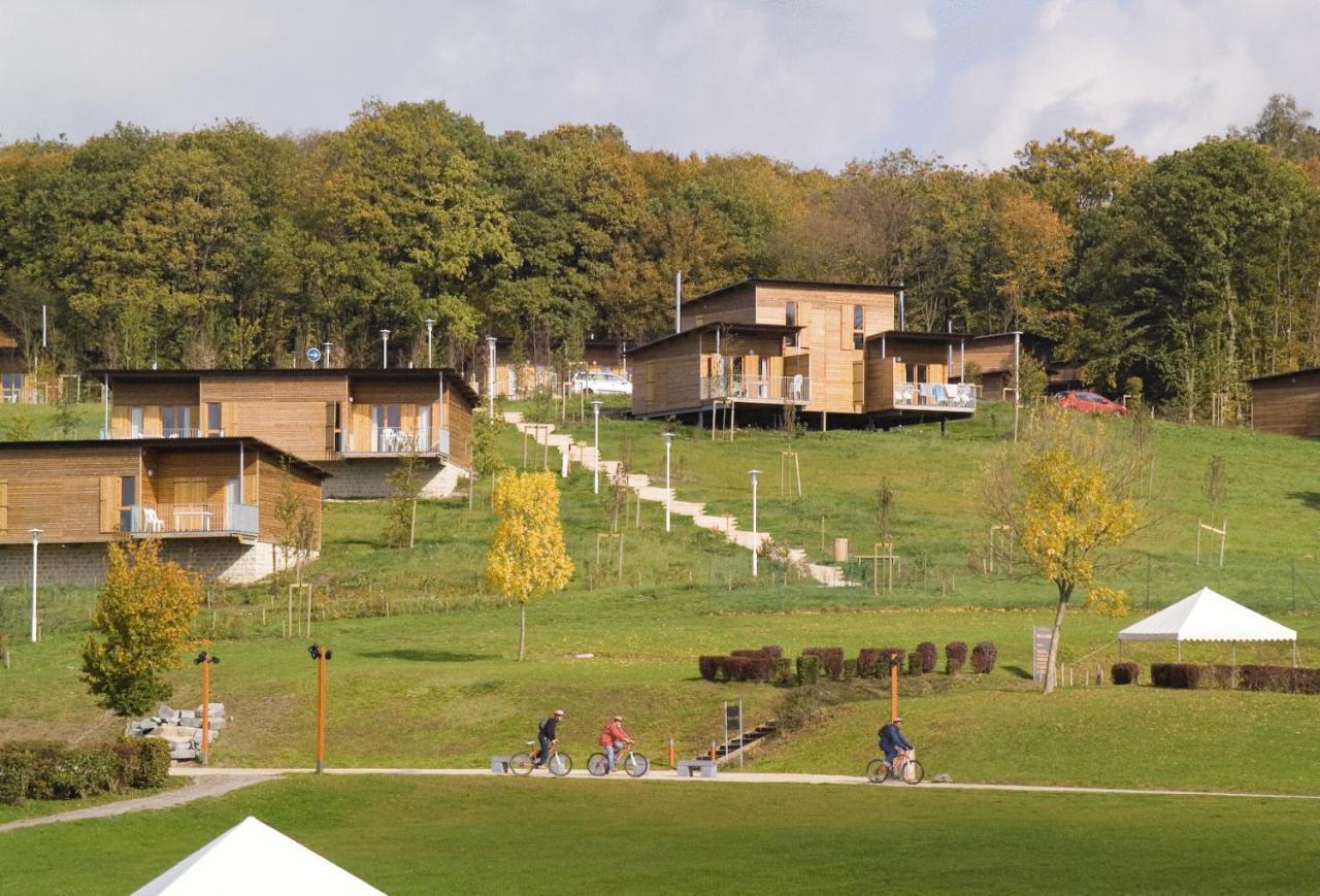 Madame Vacances Les Cottages De Valjoly Eppe-Sauvage Exterior foto