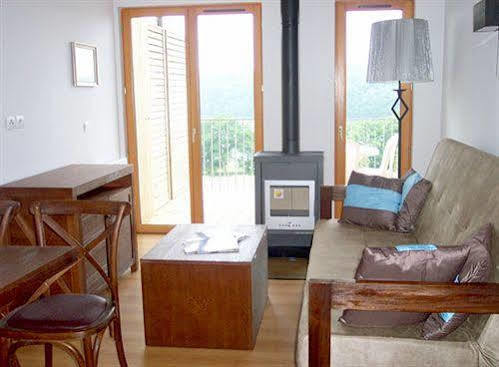 Madame Vacances Les Cottages De Valjoly Eppe-Sauvage Exterior foto